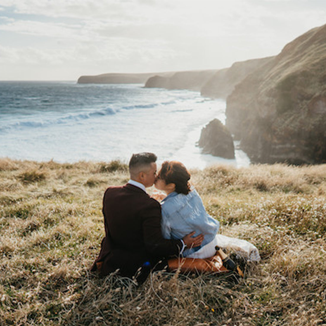 Dreamy Wedding on a cliff | Weddings with Yankee Candle