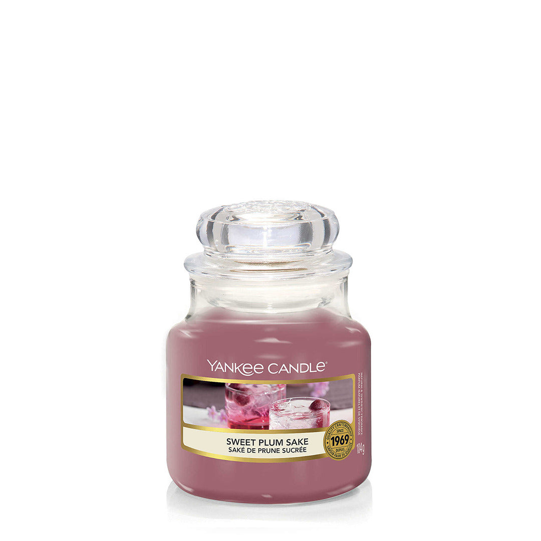 Yankee Candle Classic Jar Small Sweet Plum Sake (232g)